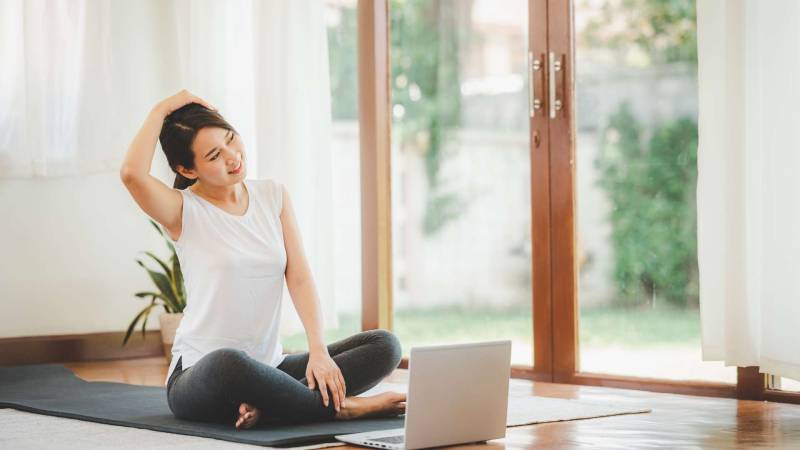 How to Create the Perfect Home Yoga Space for Online Classes