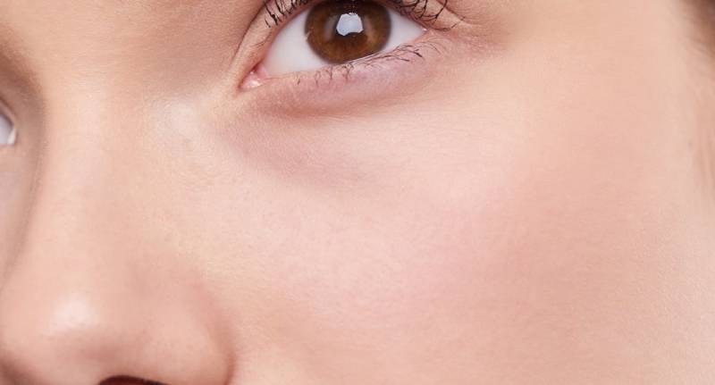 How To Manage A Basic Skincare Routine In A Daily Life